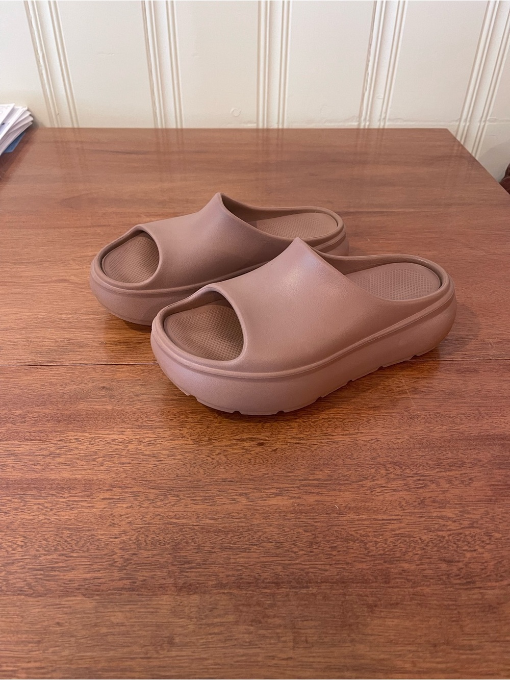 Calia Chunky Platform Slide Sandals in Taupe